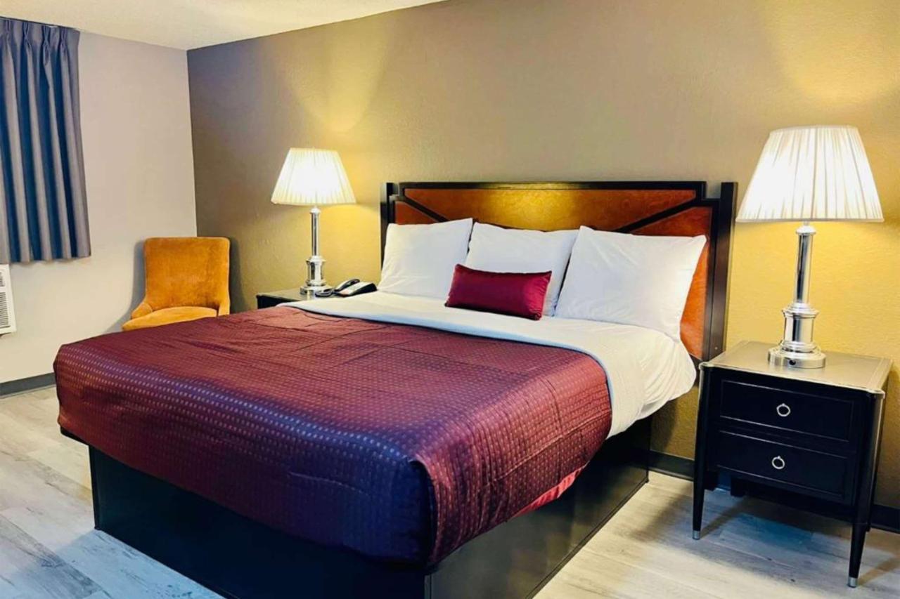 Hotel Super 8 By Wyndham Benton Harbor St Joseph Esterno foto