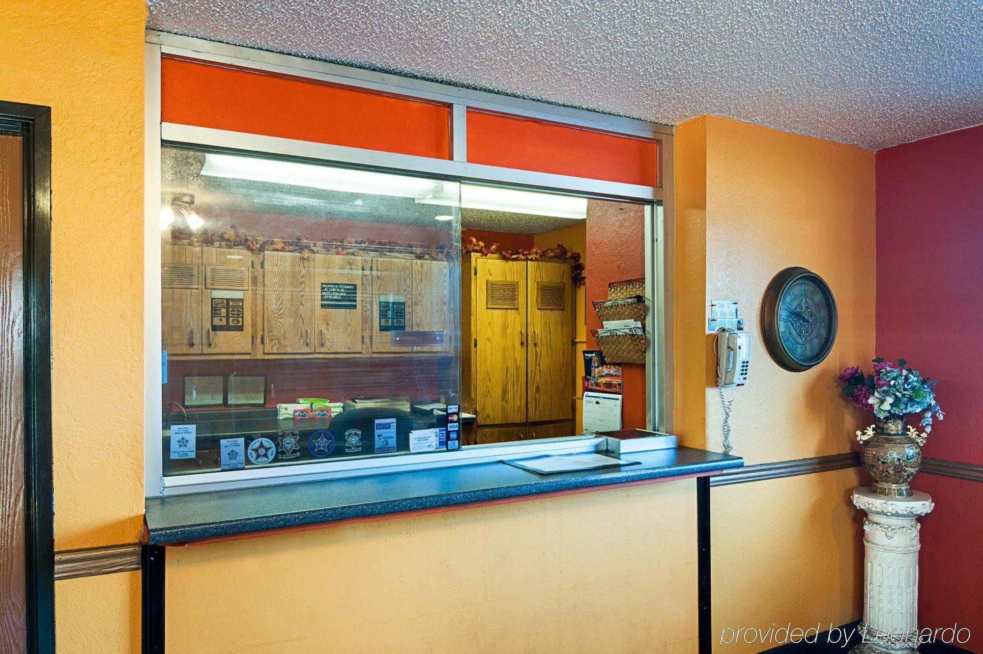 Hotel Super 8 By Wyndham Benton Harbor St Joseph Esterno foto
