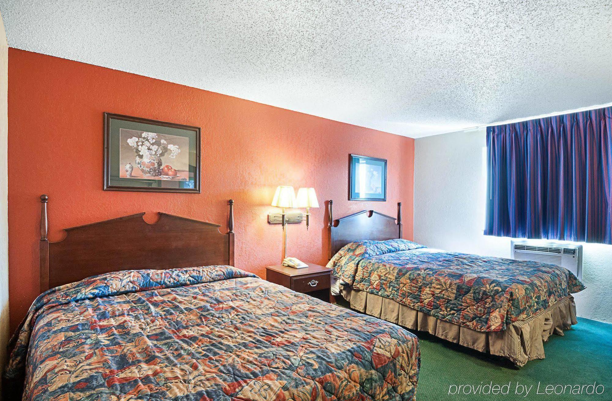 Hotel Super 8 By Wyndham Benton Harbor St Joseph Esterno foto